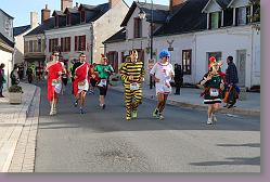 02 Marathon Cheverny 395 * 680 x 453 * (146KB)